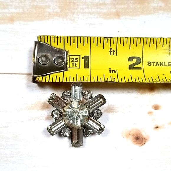 Vintage 1950s Rhinestone Silver Tone Star Brooch - Picture 11 of 11